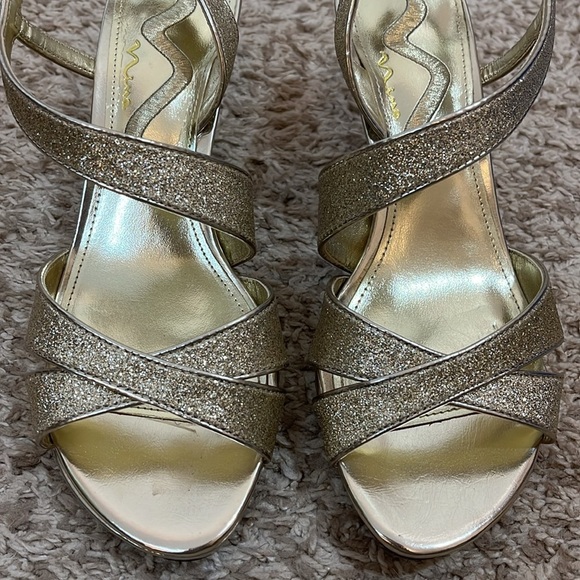Nina Gold Sparkle Elastic Ankle Strap Heels - Size 7.5 - Picture 3 of 10